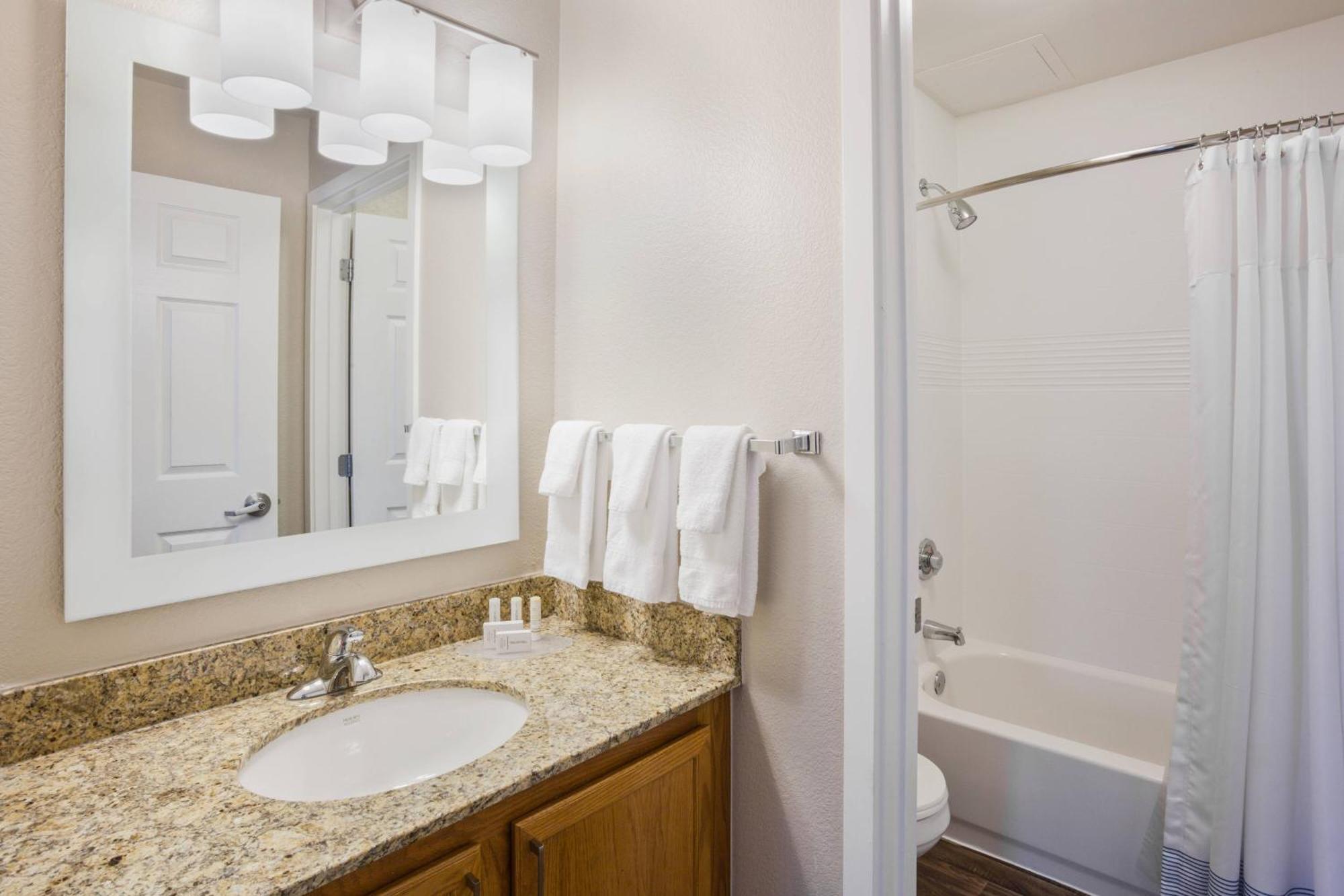 Towneplace Suites Minneapolis Идън Прери Екстериор снимка