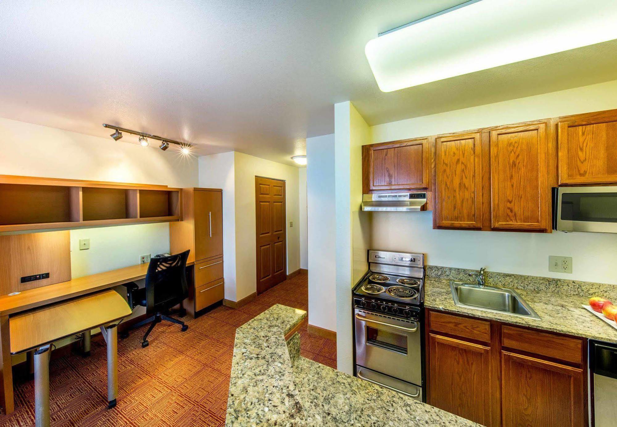 Towneplace Suites Minneapolis Идън Прери Екстериор снимка